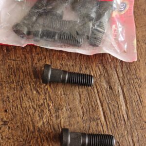 Wheel Stud APE CITY/Bajaj/TVS